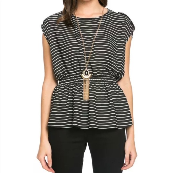 Black and White Striped Top with Necklace - Picture 2 of 5